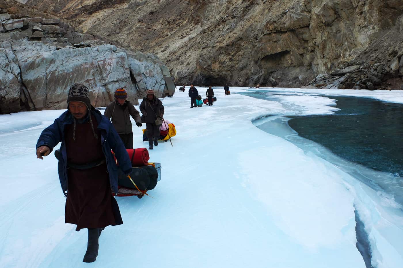 chadar trek forzen river trek